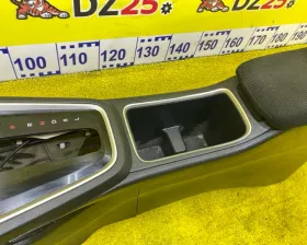 Бардачок между сиденьями HONDA