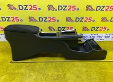 Бардачок между сиденьями HONDA SHUTTLE 2017/Цвет NH830M 83450TD4J02ZC GK8 L15B, передний