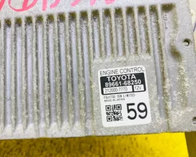 Блок управления двс TOYOTA