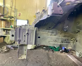 Лонжерон TOYOTA