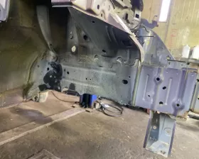 Лонжерон TOYOTA