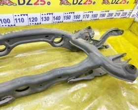 Задняя балка Mercedes-Benz