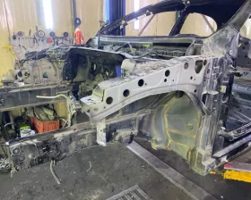 Лонжерон Mercedes-Benz