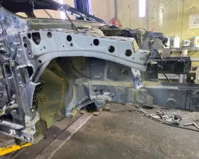 Лонжерон Mercedes-Benz