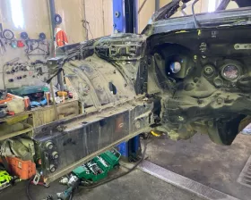 Лонжерон Mercedes-Benz