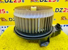 Мотор печки TOYOTA AVENSIS 2012/Цвет 1F7 8710302130 ZRT272 3ZRFAE, передний