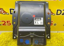 Блок управления двс NISSAN LEAF 2012/Цвет QAB 237403NK0B AZE0 EM57, передний