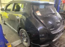 Накладка на порог NISSAN LEAF 2016/Цвет KH3 768528A27E AZE0 EM57, передняя правая