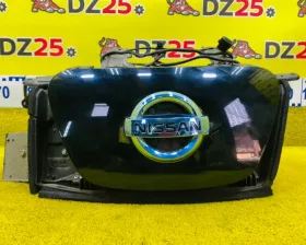 Капот Nissan