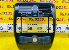Консоль магнитофона NISSAN LEAF 2016/Цвет KH3 969413NB0B AZE0 EM57, передний