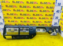 Консоль магнитофона TOYOTA LAND CRUISER 1994/Цвет 183 5541260020 HDJ81 1HDT, передний