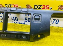 Консоль магнитофона TOYOTA LAND CRUISER 1994/Цвет 183 5541260020 HDJ81 1HDT, передний