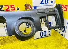 Консоль магнитофона TOYOTA LAND CRUISER 1994/Цвет 183 5541260020 HDJ81 1HDT, передний