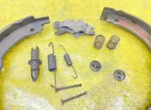 Механизм стояночного тормоза TOYOTA TUNDRA 2007 UCK50/UCK51/UCK52/UCK55/UCK56/UCK57/USK51L/USK50L/USK52L/USK55L/USK56L/USK57L/GSK50/GSK51/GSK52/UPK50/UPK51/UPK52/UPK55/UPK56/UPK57 2UZFE, задний правый