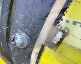Стекло двери багажника Nissan