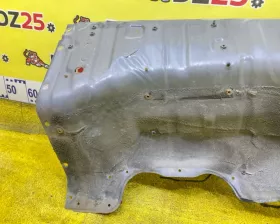 Подкрылок Toyota