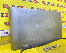 Люк Toyota