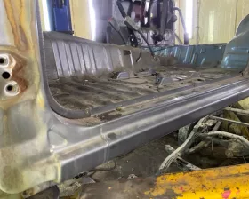 Порог кузова Toyota