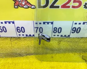 Стекло собачника Suzuki