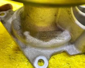 Помпа Mazda