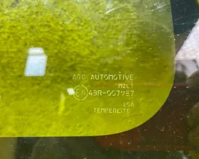 Стекло собачника TOYOTA