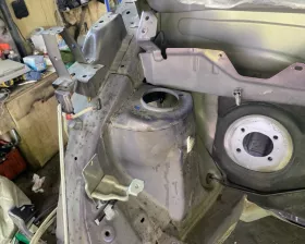 Лонжерон TOYOTA