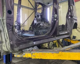Порог кузова TOYOTA
