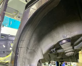 Крыло заднее TOYOTA