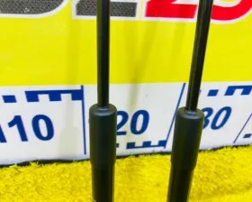 Амортизатор на заднее стекло Toyota