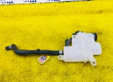 Бачок расширительный TOYOTA LAND CRUISER PRADO 2020/Цвет 070 1664011020 GDJ150W/GDJ150R/GDJ150L/GDJ150/GDJ151W/GDJ151/GDJ155L/GDJ155R/GDJ155 1GDFTV, передний