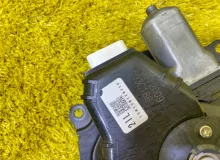 Доводчик двери TOYOTA ROOMY/TANK/THOR/JUSTY 2018/Цвет S28 85006B2031 M900A 1KRVET, задний левый