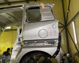 Крыло заднее TOYOTA
