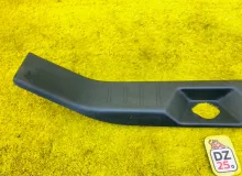 Пластик замка багажника TOYOTA ROOMY/TANK/THOR/JUSTY 2017/Цвет XG3 64716B1080 M910A/M910S/M910F/M900S/M900A/M900F 1KRFE, задний