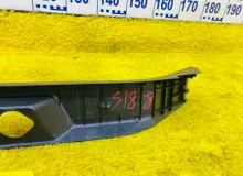Пластик замка багажника TOYOTA ROOMY/TANK/THOR/JUSTY 2017/Цвет XG3 64716B1080 M910A/M910S/M910F/M900S/M900A/M900F 1KRFE, задний