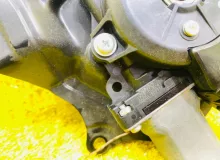 Доводчик двери TOYOTA ROOMY/TANK/THOR/JUSTY 2017/Цвет X07 85006B2031 M910A/M910S/M910F/M900S/M900A/M900F 1KRFE, задний левый