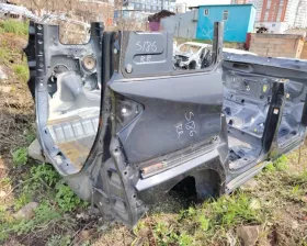 Крыло заднее TOYOTA