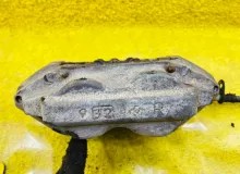 Суппорт TOYOTA LAND CRUISER 1998/Цвет 6Q7 4773060080 HDJ101K 1HDFTE, передний правый