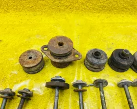 Подушка кузова TOYOTA