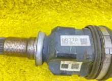Привод TOYOTA NOAH 2014/Цвет 070 4341028170 ZWR80G 2ZRFXE, передний правый