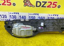 Доводчик двери TOYOTA NOAH 2014/Цвет 1F7 8500628171 ZWR80G 2ZRFXE, задний левый