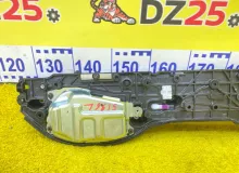 Доводчик двери TOYOTA NOAH 2014/Цвет 1F7 8500628171 ZWR80G 2ZRFXE, задний левый
