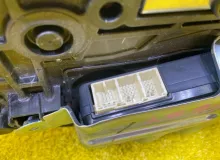 Доводчик двери TOYOTA VOXY 2014/Цвет 1F7 8500528071 ZWR80G 2ZRFXE, задний правый