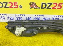 Доводчик двери TOYOTA VOXY 2014/Цвет 1F7 8500528071 ZWR80G 2ZRFXE, задний правый