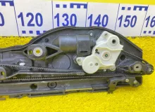 Доводчик двери TOYOTA NOAH 2014/Цвет 1F7 8500528071 ZWR80G 2ZRFXE, задний правый