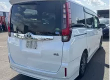 Коса двс TOYOTA NOAH 2014/Цвет 070 8212128B50 ZWR80G 2ZRFXE, передняя