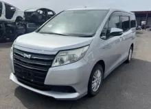 Телевизор TOYOTA NOAH 2014/Цвет 1F7 5320528200 ZWR80G 2ZRFXE, передний