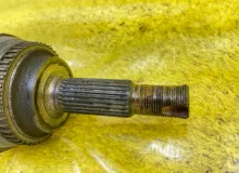 Привод TOYOTA NOAH 2015/Цвет 070 4341028170 ZWR80G 2ZRFXE, передний правый