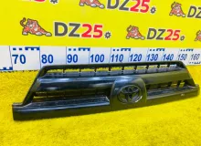 Решетка радиатора TOYOTA HILUX SURF 2003/Цвет 1D4 5311135590 VZN215W 5VZFE, передняя