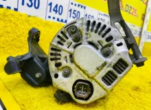 Генератор TOYOTA LAND CRUISER PRADO 2002 2706062240 VZJ121W 5VZFE, передний