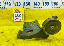Кронштейн крепления компрессора кондиционера TOYOTA LAND CRUISER PRADO 2002 8843135220 VZJ121W 5VZFE, передний